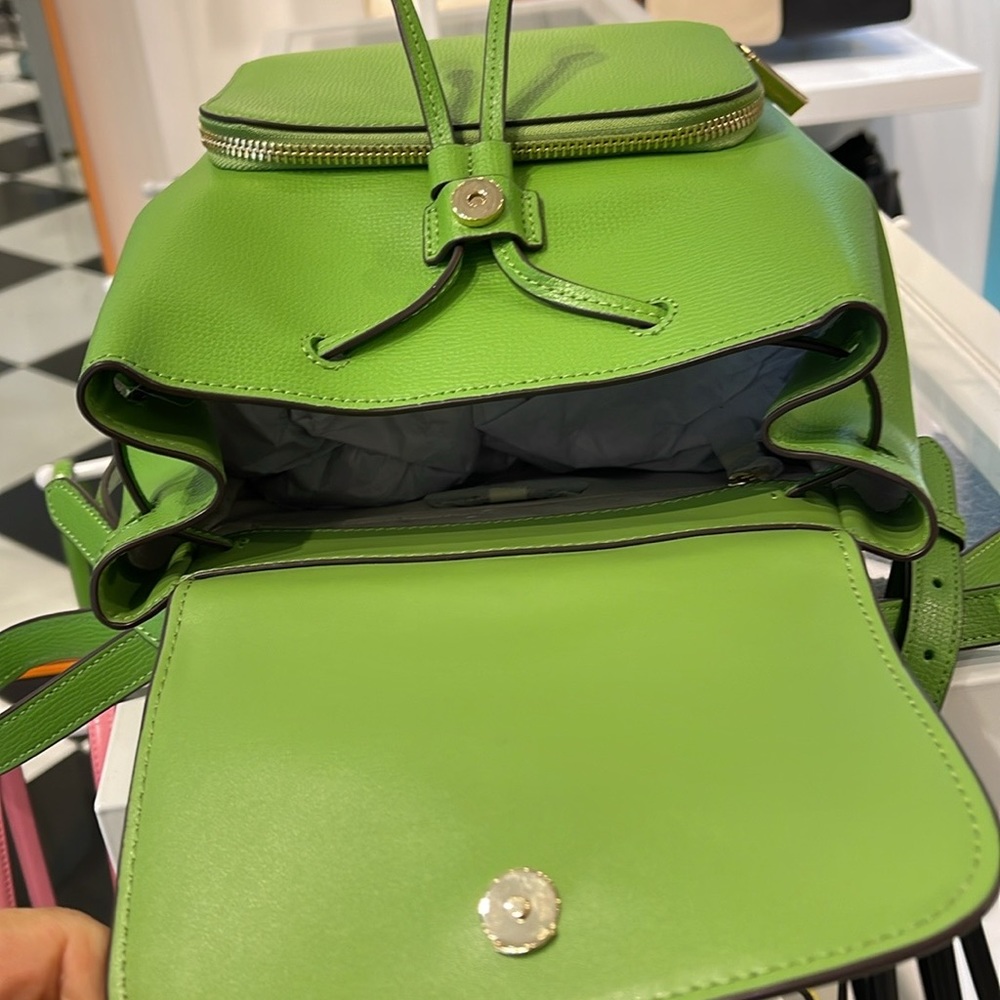 Kate Spade Kristi Medium Flap Backpack
Turtle Green
NWT - Picture 14 of 16